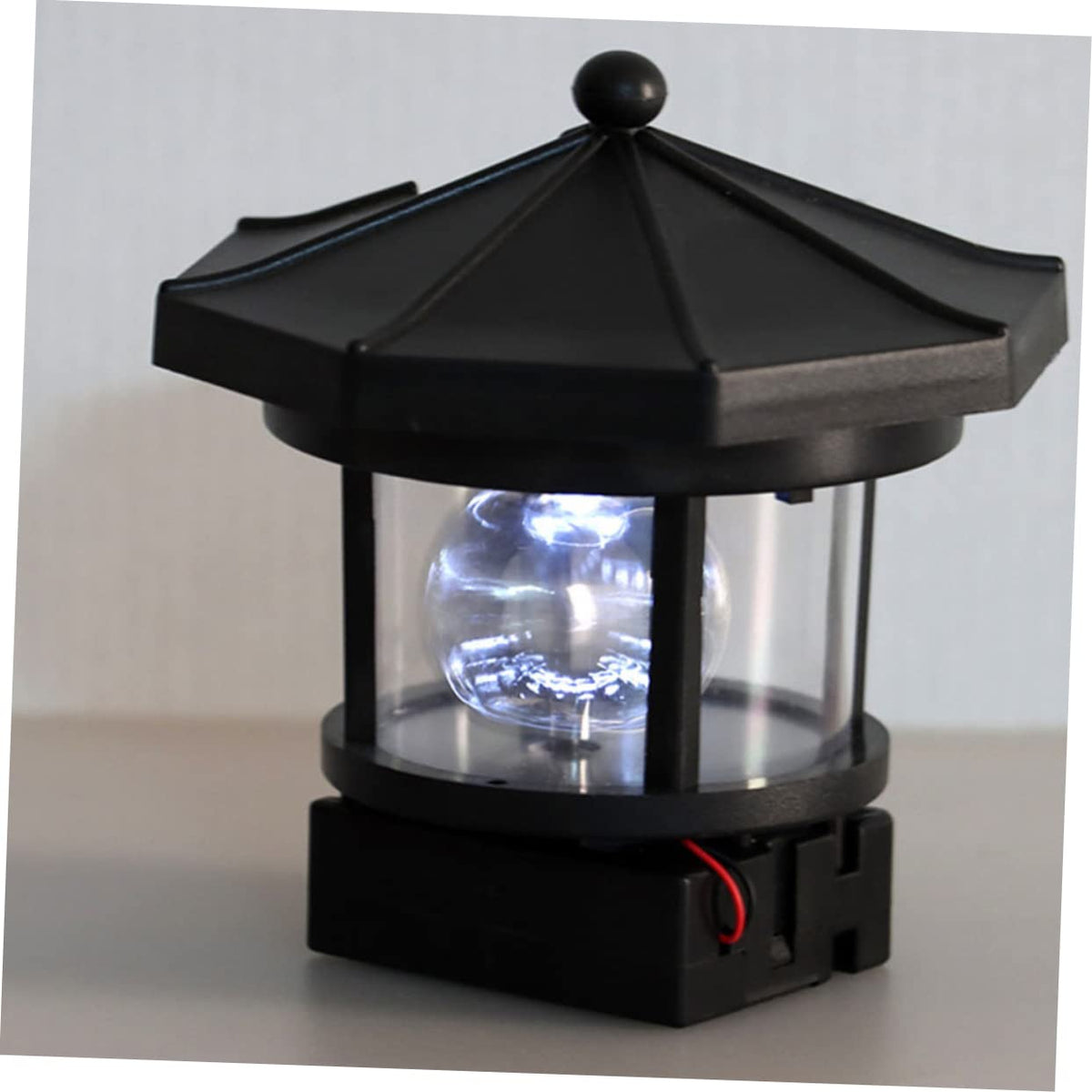 2pcs Solar Powered Rotatable Lighthouse Light X20212