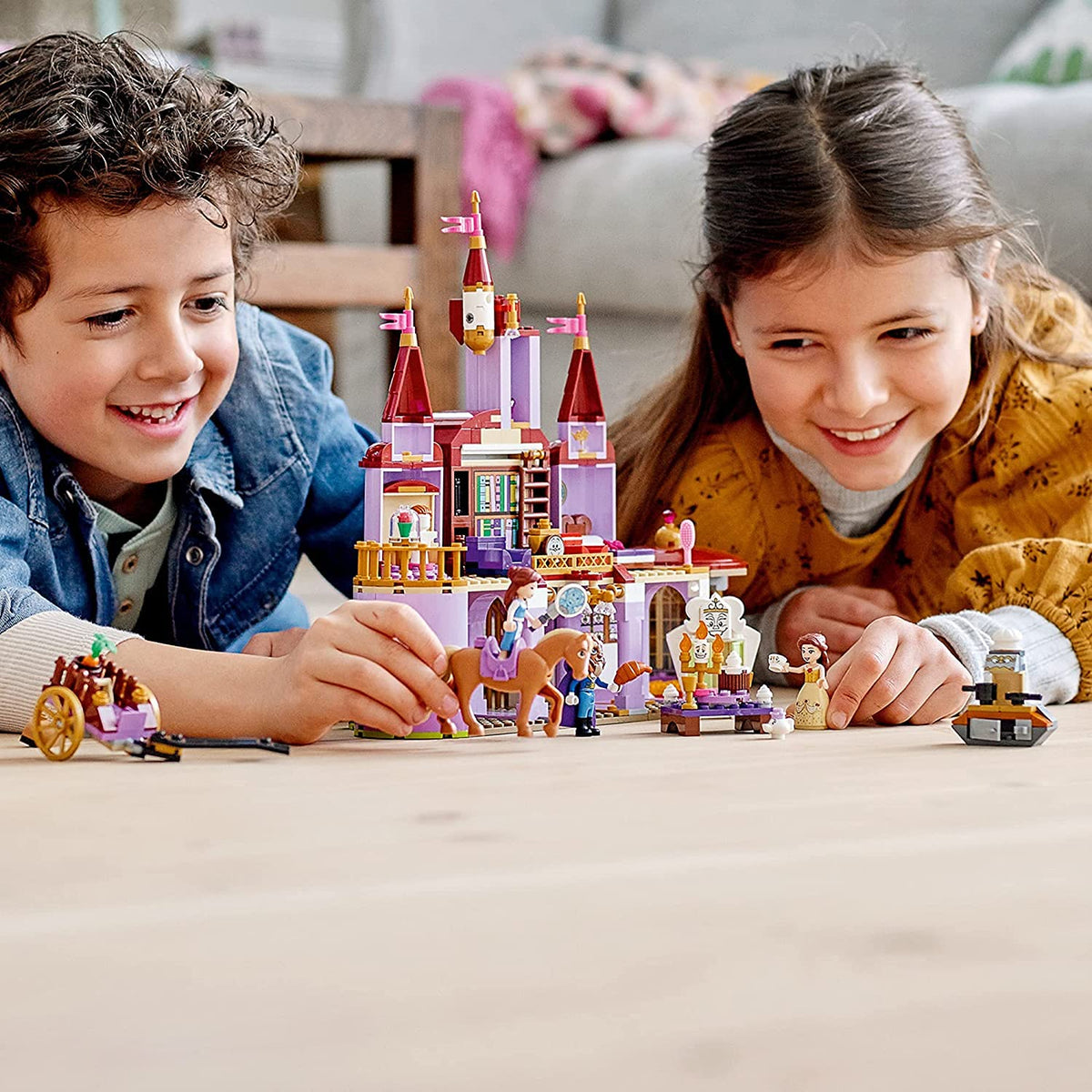 Building Toy with Horse Toy, Mini-Doll Figures, Plus Accessories Q752050